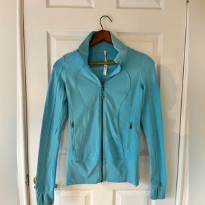 Lululemon Define Jacket Size 4. In great condition.